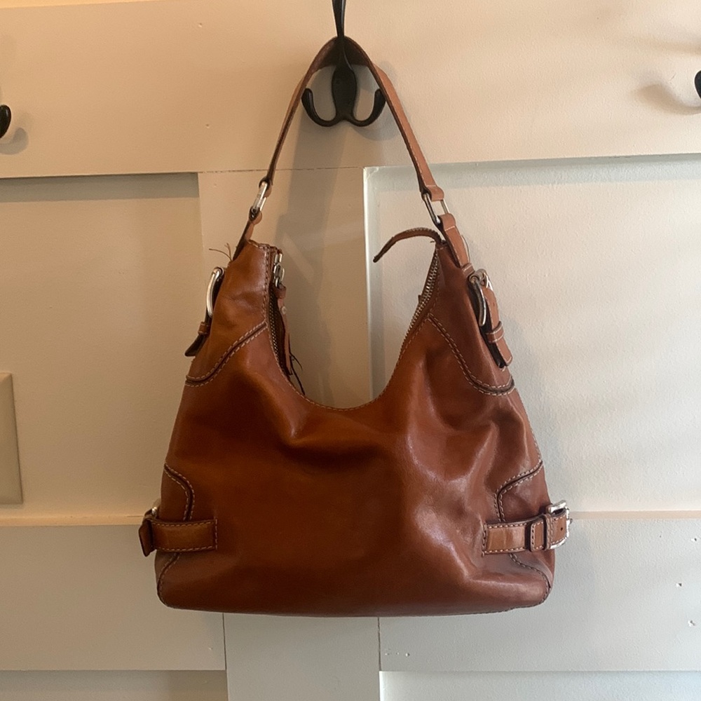 Michael Michael Kors purse. Used condition but still in good shape.
